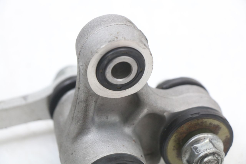 photo de BIELA DO AMORTECEDOR HYOSUNG GTR 125 (2006 - 2008) - Detalhe da peça