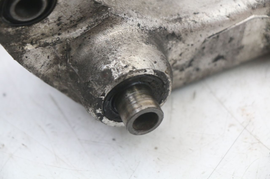 photo de BIELA DO AMORTECEDOR HONDA CBR F 1000 (1993 - 1996) - Estado da superfície
