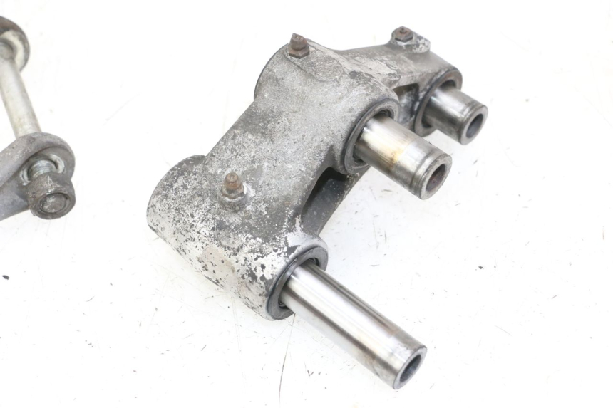 photo de BIELA DO AMORTECEDOR KAWASAKI ZR7 ZR-7 S 750 (1999 - 2004) - Pontos de fixação