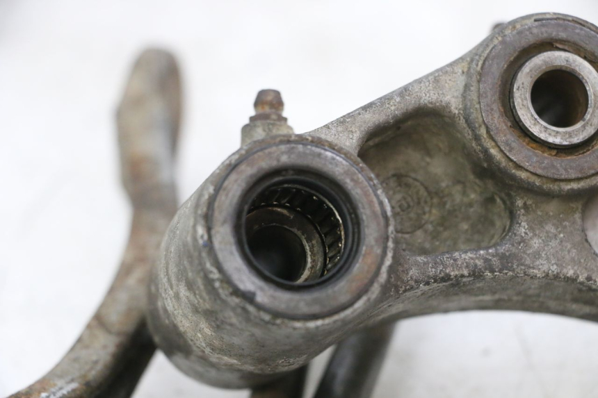 photo de BIELA DO AMORTECEDOR KAWASAKI ZR7 ZR-7 S 750 (1999 - 2004) - Pontos de fixação