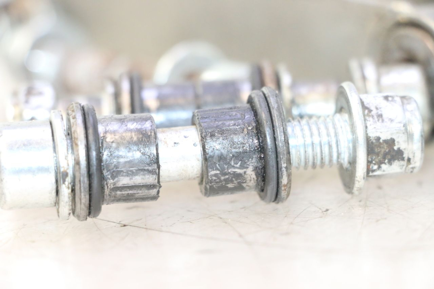 photo de LIGAÇÃO DO AMORTECEDOR RIEJU MRT PRO SUPERMOTARD 50 (2007 - 2018) - Zoom do estado de desgaste