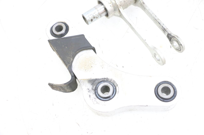 photo de BIELA DO AMORTECEDOR YAMAHA MT-07 MT07 ABS 700 (2018 - 2020) - Vista de perto