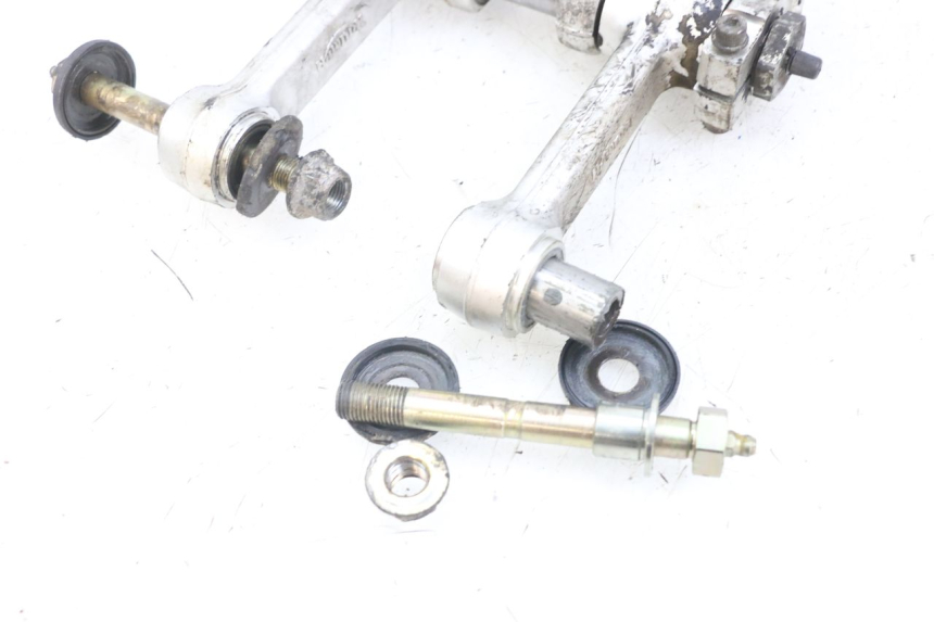 photo de BIELA DO AMORTECEDOR TRIUMPH SPEED TRIPLE T301 900 (1994 - 1996) - Vista do produto