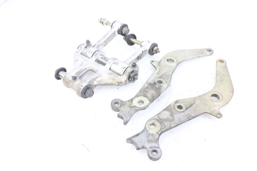 photo de BIELA DO AMORTECEDOR TRIUMPH SPEED TRIPLE T301 900 (1994 - 1996) - Imagem adicional