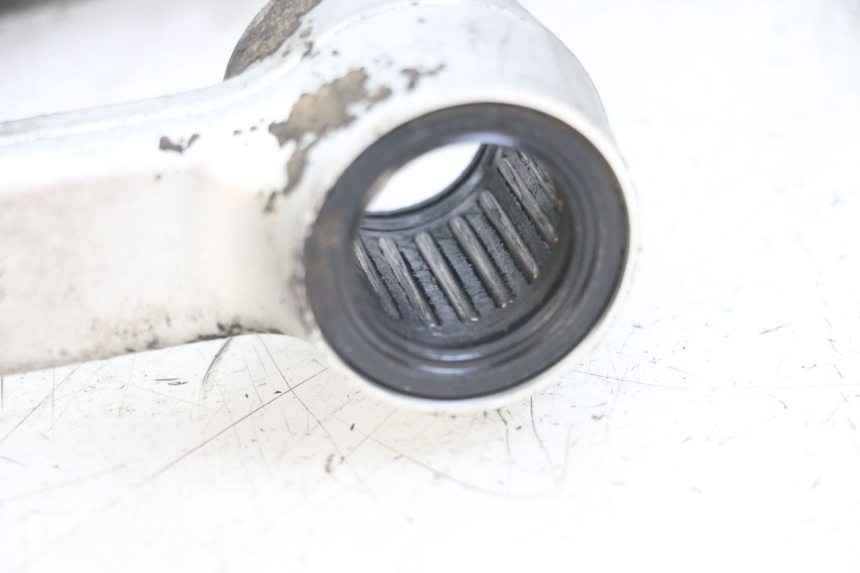 photo de BIELA DO AMORTECEDOR TRIUMPH SPEED TRIPLE T301 900 (1994 - 1996) - Ampliação técnica