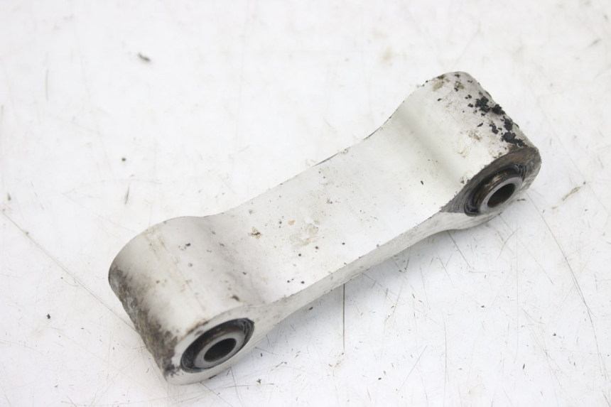 photo de BIELA DO AMORTECEDOR TRIUMPH SPRINT ST 955 (1999 - 2001) - Outro ângulo de visão