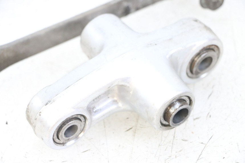photo de BIELA DO AMORTECEDOR SUZUKI GSX F GSXF 650 (2007 - 2015) - Detalhes característicos