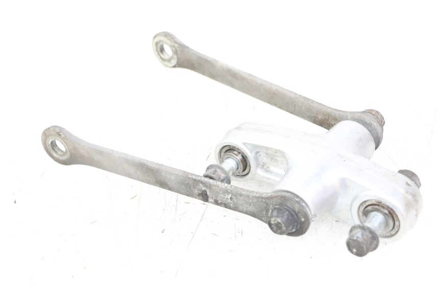 photo de BIELA DO AMORTECEDOR SUZUKI GSX F GSXF 650 (2007 - 2015) - Outro ângulo de visão