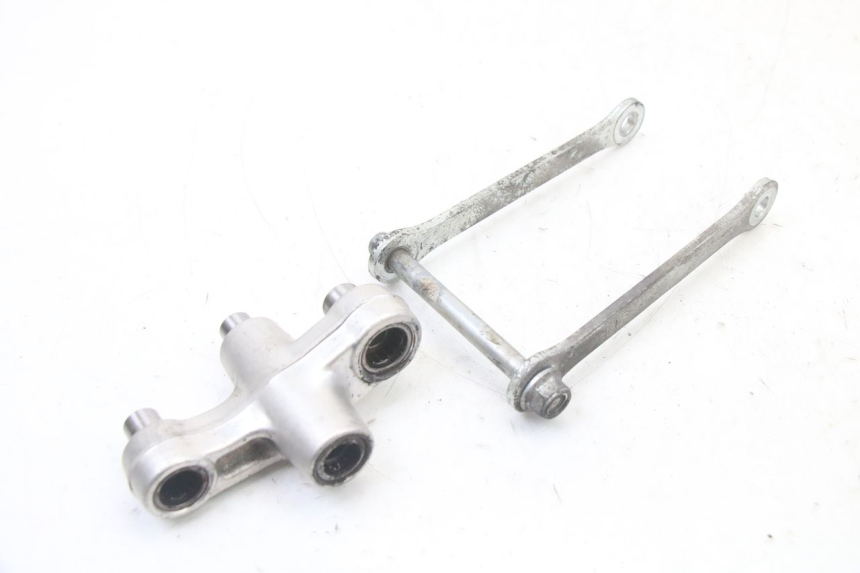 photo de BIELA DO AMORTECEDOR SUZUKI GSX F GSXF 650 (2007 - 2015) - Vista geral