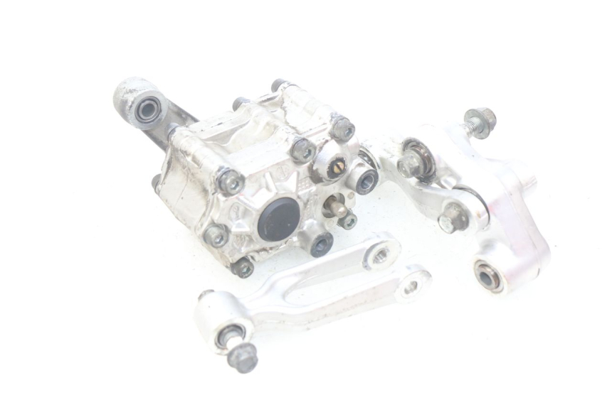 photo de BIELA DO AMORTECEDOR SUZUKI TLS TL S 1000 (1997 - 2001) - Outro ângulo de visão