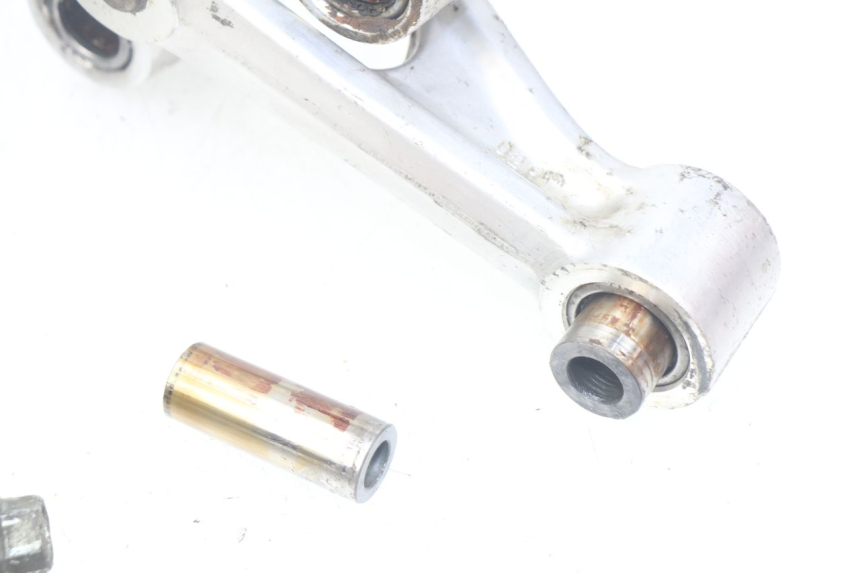photo de BIELA DO AMORTECEDOR SUZUKI TLS TL S 1000 (1997 - 2001) - Marcações e referências