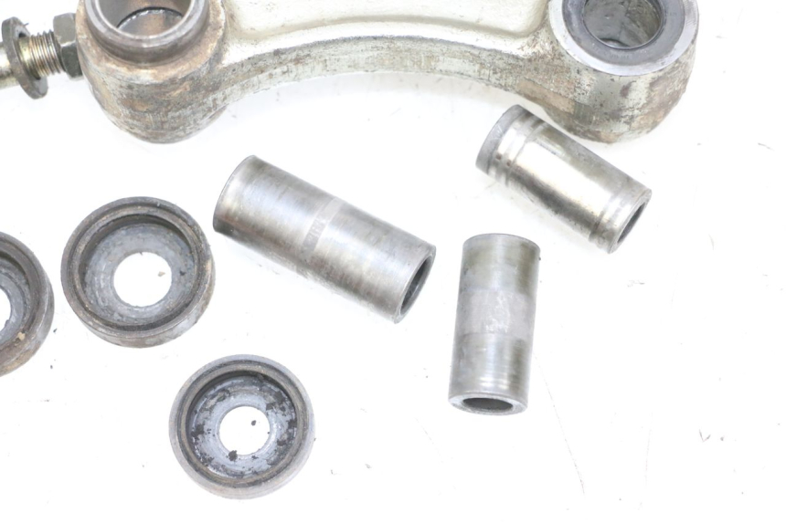 photo de BIELA DO AMORTECEDOR YAMAHA TTR 125 (2000 - 2020) - Marcações e referências