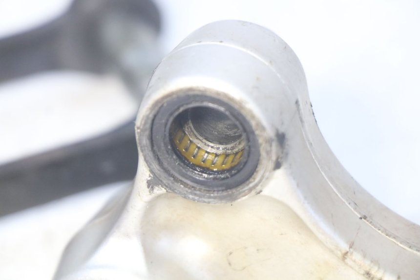 photo de BIELA DO AMORTECEDOR YAMAHA XT X 660 (2004 - 2016) - Detalhes característicos