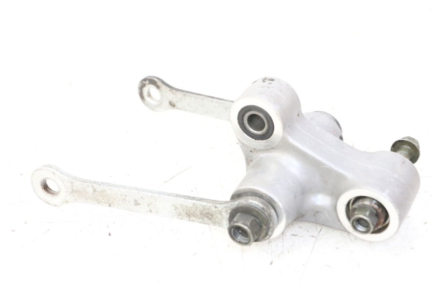 photo de BIELA DO AMORTECEDOR YAMAHA FZS FAZER 600 (2001 - 2003) - Detalhe da peça