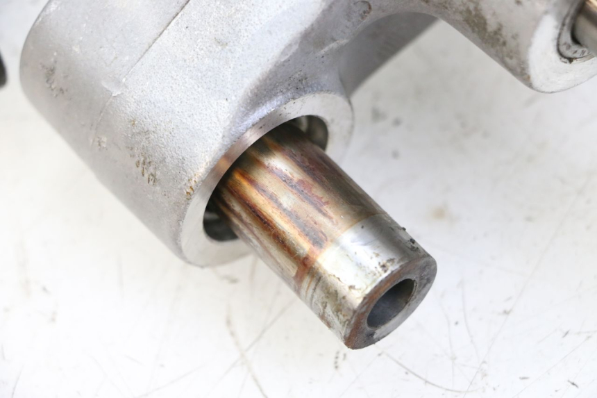 photo de BIELA DO AMORTECEDOR YAMAHA FZS FAZER 600 (2001 - 2003) - Pontos de fixação