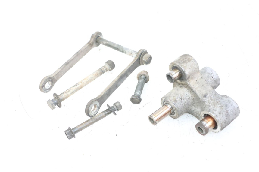 photo de BIELA DO AMORTECEDOR YAMAHA FZS FAZER 600 (2001 - 2003) - Marcações e referências