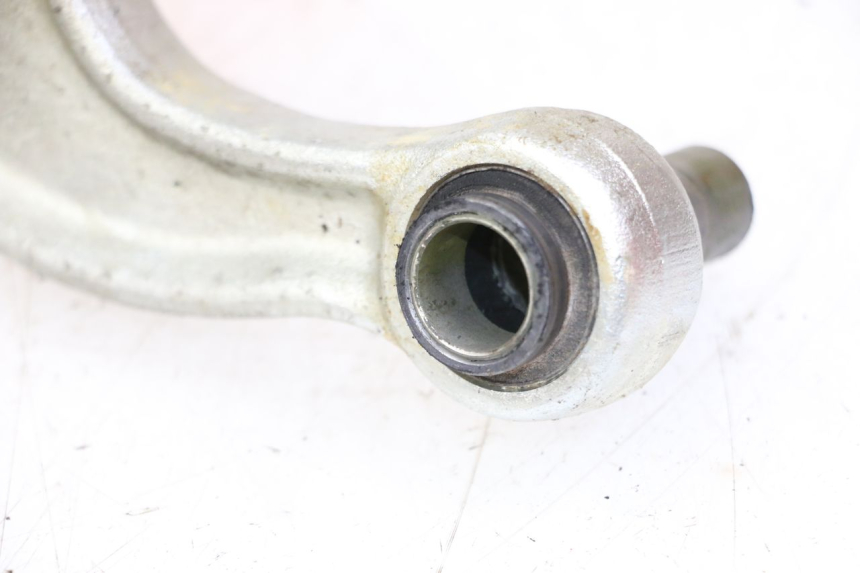 photo de BIELA DO AMORTECEDOR YAMAHA TTR 125 (2000 - 2020) - Outro ângulo de visão