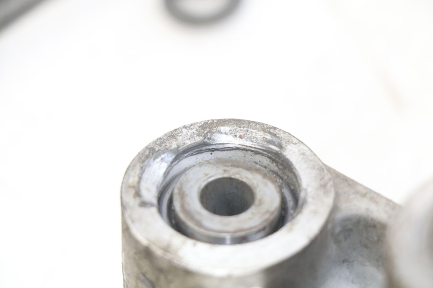 photo de BIELA DO AMORTECEDOR YAMAHA YZF R THUNDERCAT 600 (1996 - 2003) - Detalhes característicos