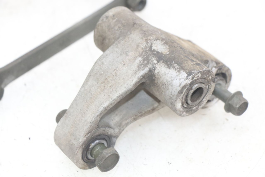 photo de BIELA DO AMORTECEDOR YAMAHA YZF R THUNDERCAT 600 (1996 - 2003) - Inspeção visual