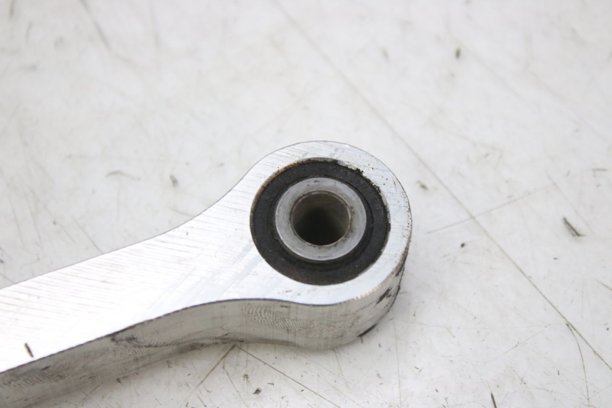 photo de BIELA DO AMORTECEDOR YAMAHA YZF R1 1000 (2007 - 2008) - Ampliação técnica