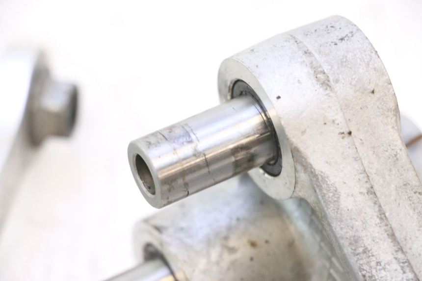 photo de LIGAÇÃO DO AMORTECEDOR YAMAHA YZF R6 600 (2008 - 2009) - Zoom do estado de desgaste