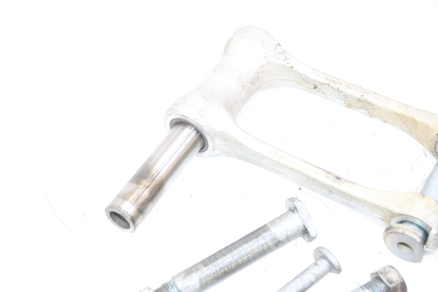 photo de BIELA DO AMORTECEDOR YAMAHA YZF YZ-F 450 (2014 - 2016) - Ampliação técnica