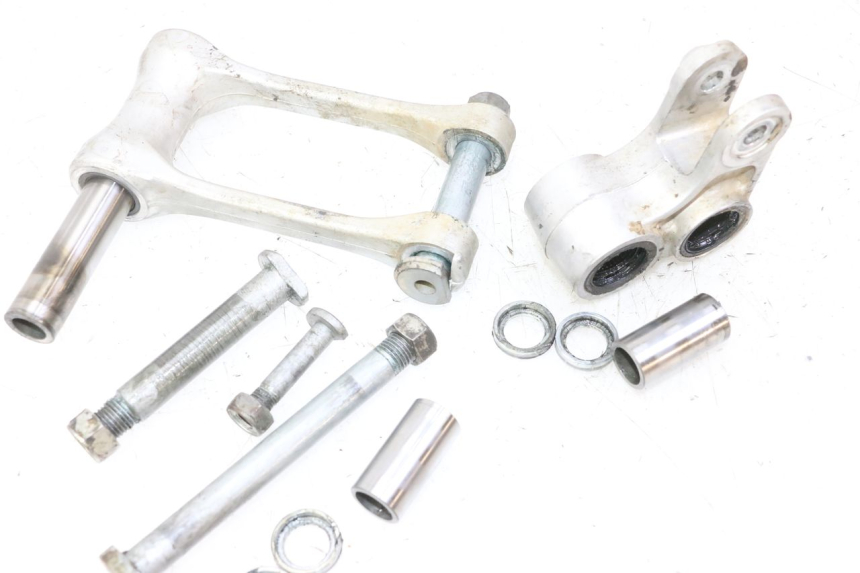 photo de BIELA DO AMORTECEDOR YAMAHA YZF YZ-F 450 (2014 - 2016) - Vista geral