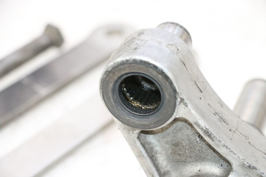 photo de BIELA DO AMORTECEDOR KAWASAKI ZX-6R ZX6R 600 (1995 - 1997) - Peça verificada
