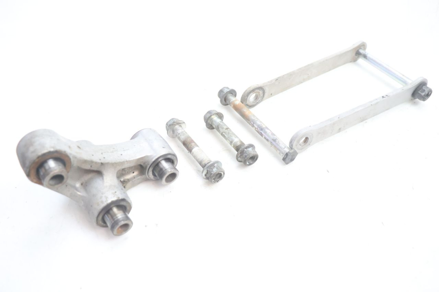 photo de BIELA DO AMORTECEDOR KAWASAKI ZX-6R ZX6R 600 (1995 - 1997) - Detalhes característicos