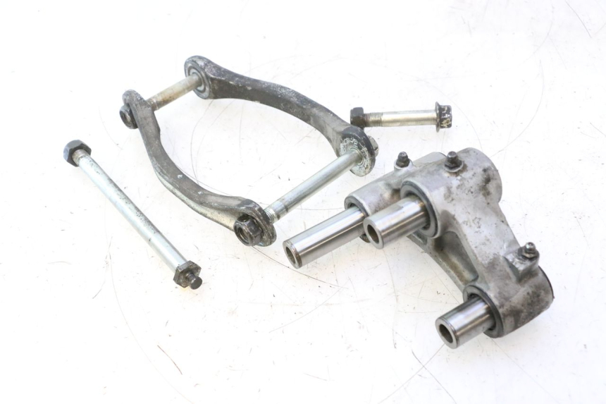 photo de BIELA DO AMORTECEDOR KAWASAKI ZZR 600 (1995 - 2004) - Detalhe da peça