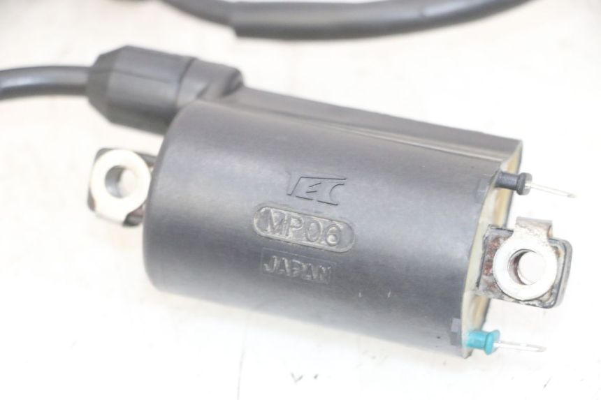 photo de BOBINA HONDA CBF 500 (2004 - 2007) - Zoom do estado de desgaste