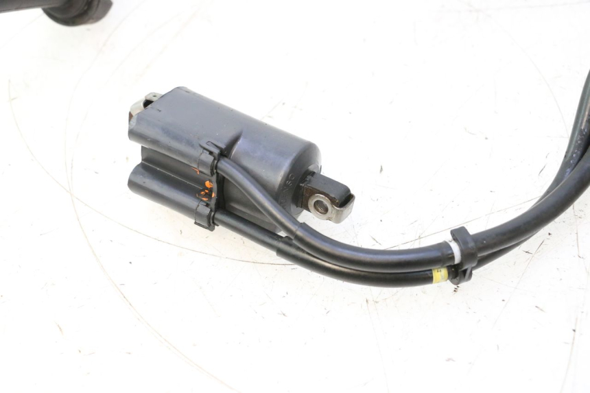photo de BOBINA YAMAHA FJR 1300 (2001 - 2005) - Pontos de fixação