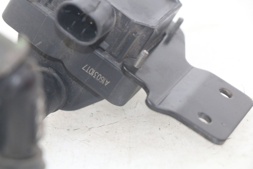 photo de BOBINA PEUGEOT GEOPOLIS 400 (2007 - 2013) - Detalhe da peça