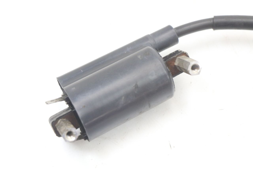 photo de BOBINA SUZUKI GN 125 (1997 - 2000) - Outro ângulo de visão