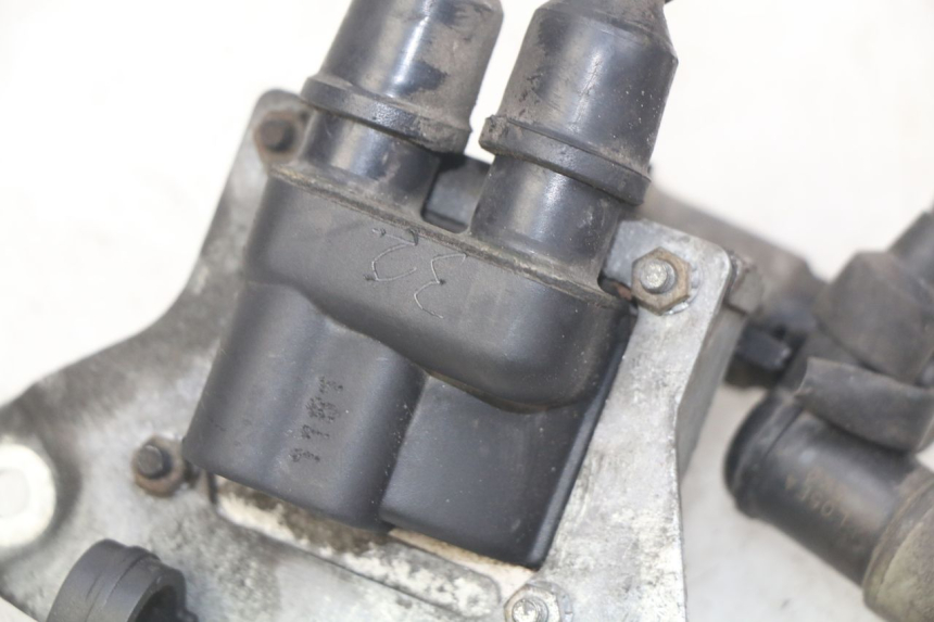 photo de BOBINA GILERA GP 800 (2007 - 2013) - Pontos de fixação
