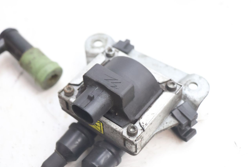 photo de BOBINA GILERA GP 800 (2007 - 2013) - Outro ângulo de visão