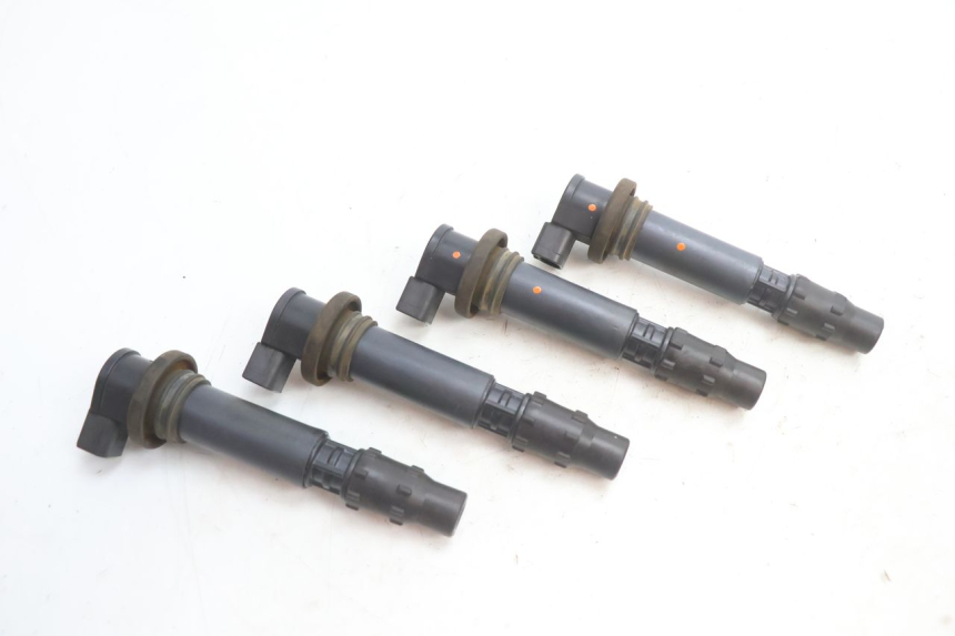photo de BOBINA SUZUKI GSR 600 (2005 - 2012) - Detalhe da peça