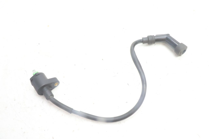 photo de BOBINA PEUGEOT KISBEE 4T 50 (2010 - 2017) - Outro ângulo de visão