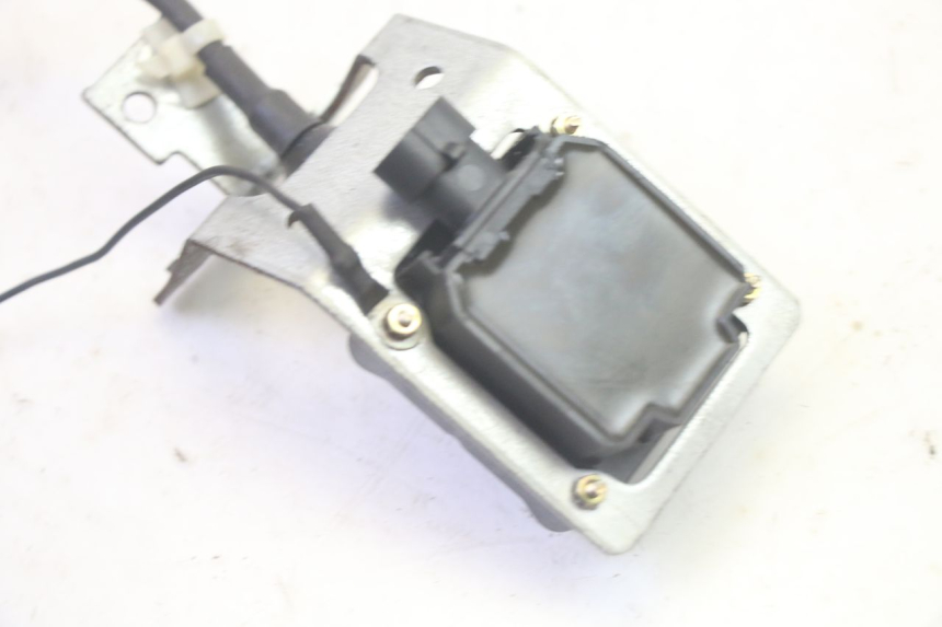photo de BOBINA PIAGGIO MP3 LT 400 (2007 - 2012) - Pontos de fixação