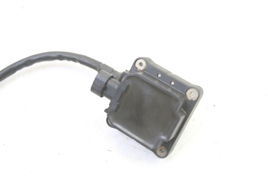 photo de BOBINA PEUGEOT SATELIS 250 (2006 - 2012) - Pontos de fixação
