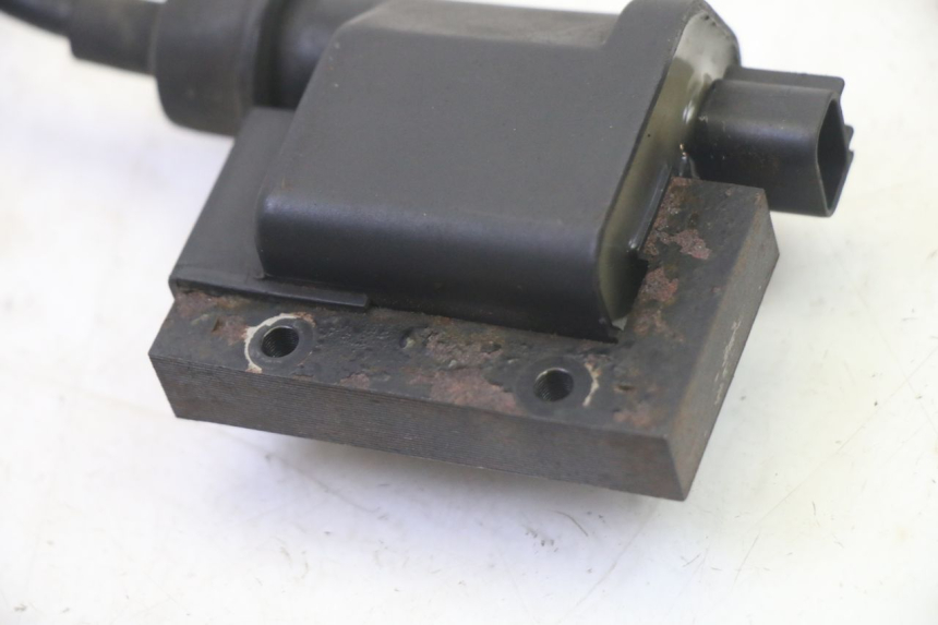 photo de BOBINA PEUGEOT SATELIS 125 (2013 - 2018) - Pontos de fixação