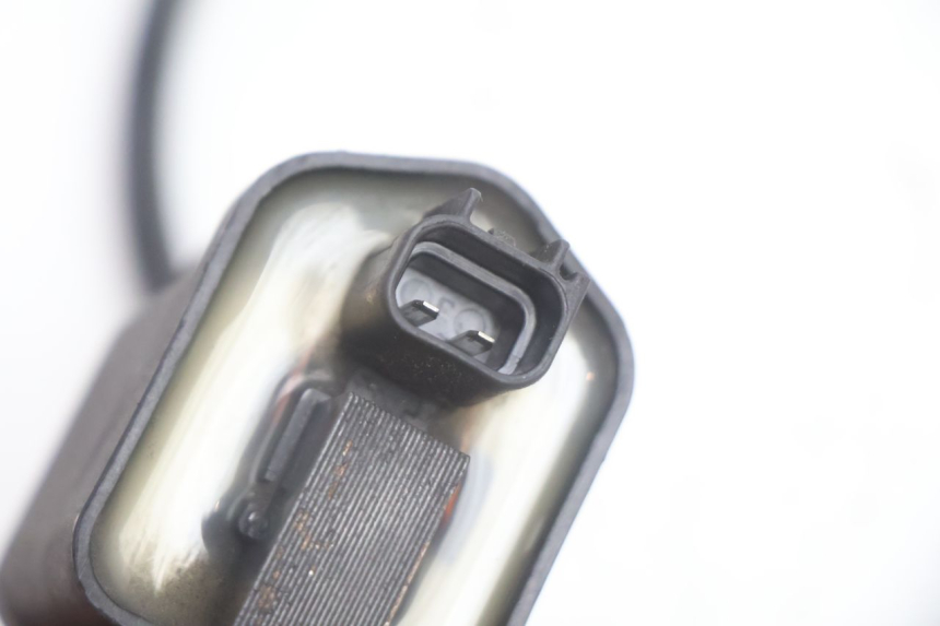 photo de BOBINA PEUGEOT SATELIS 125 (2006 - 2009) - Pontos de fixação