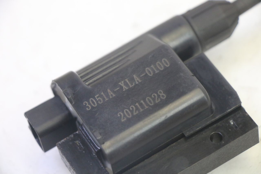 photo de BOBINA PEUGEOT TWEET PRO EFI 4T 50 (2021 - 2022) - Zoom do estado de desgaste