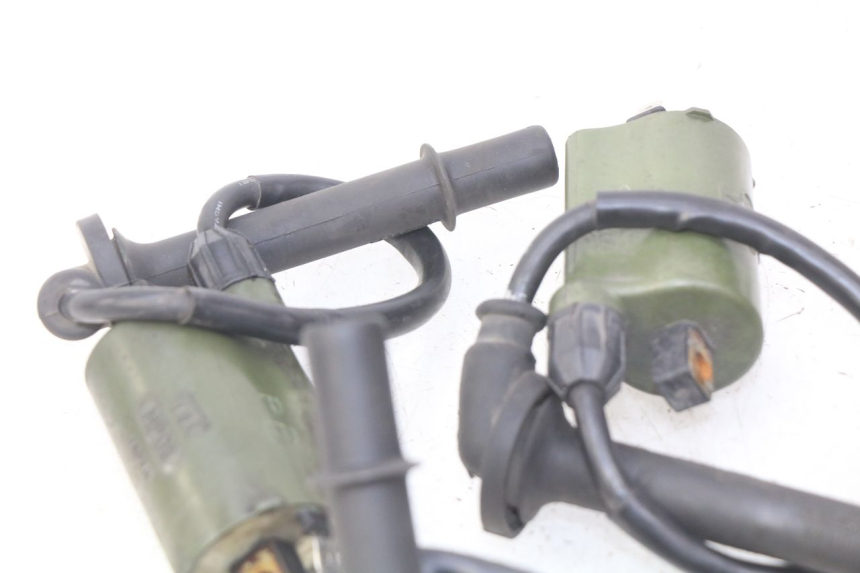 photo de BOBINA HONDA VFR FI RC46 800 (1998 - 2001) - Pontos de fixação