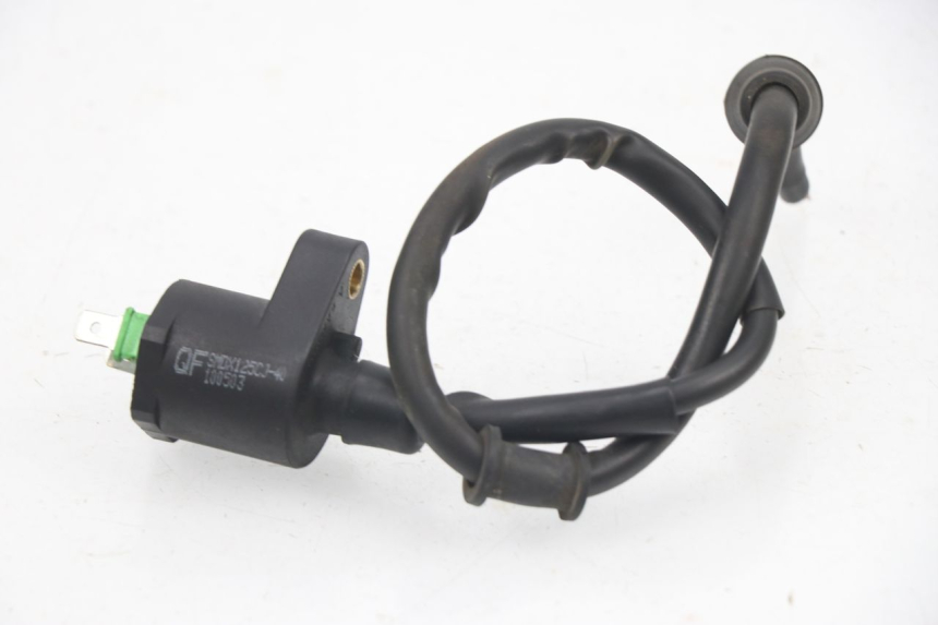 photo de BOBINA RAZZO XENON 4T 50 (2008 - 2012) - Detalhe da peça
