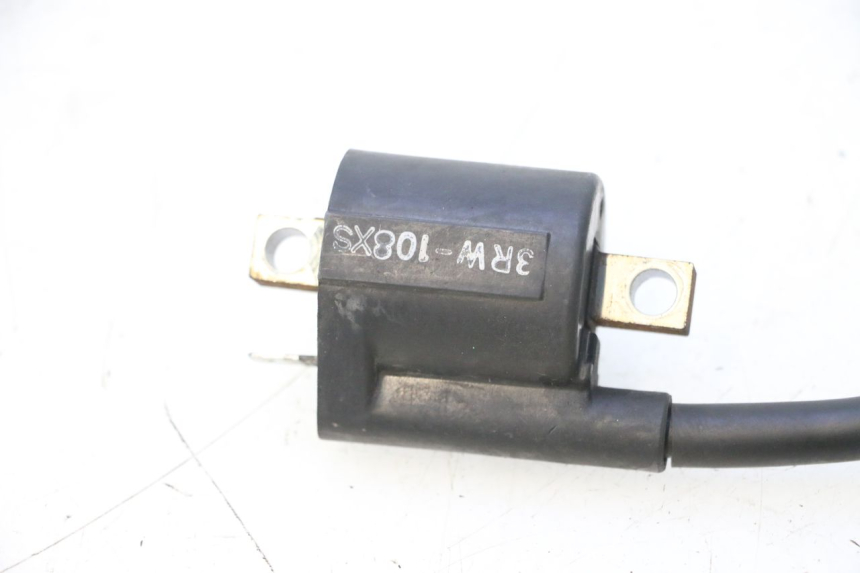 photo de BOBINA YAMAHA YP MAJESTY 125 (1998 - 2001) - Pontos de fixação
