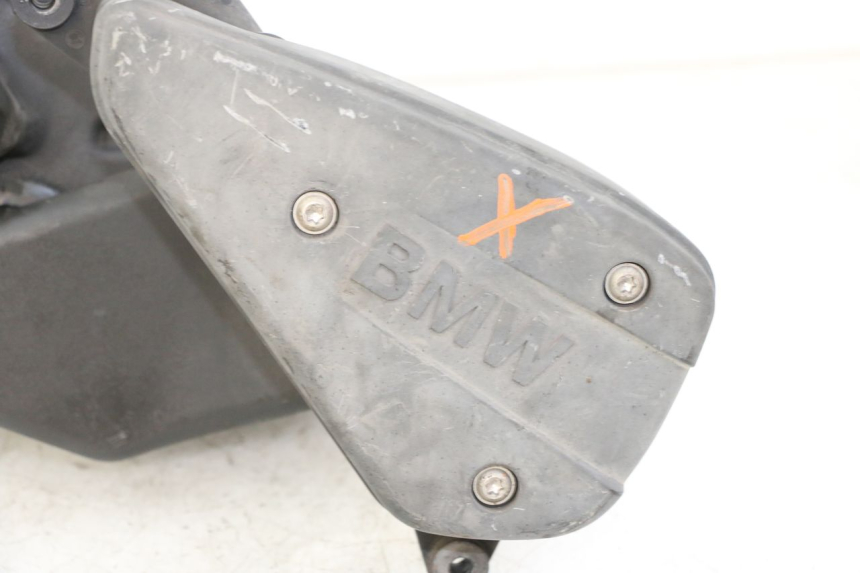 photo de CAIXA DE AR BMW C1 125 (2000 - 2003) - Marcações e referências
