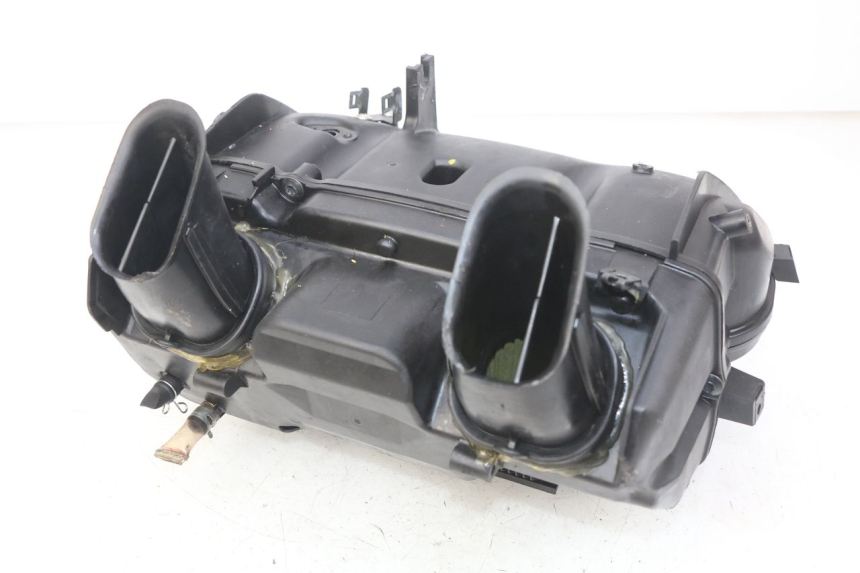 photo de CAIXA DE AR HONDA CB R 1000 (2018 - 2023) - Peça verificada
