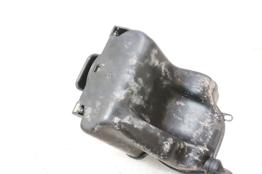 photo de CAIXA DE AR SUZUKI DR S 600 (1985 - 1989) - Zoom do estado de desgaste