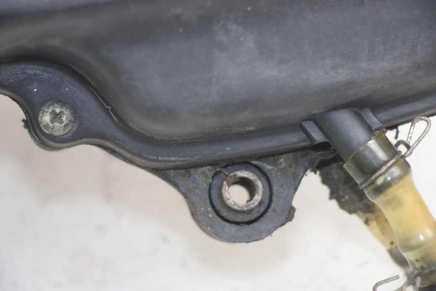 photo de CAIXA DE AR TNT MOTOR FASTINO 4T 50 (2013 - 2019) - Zoom do estado de desgaste